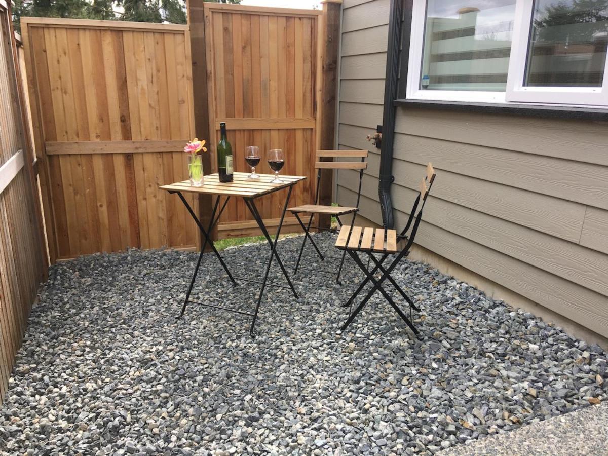 Mollys Cottage-The Suite On Vancouver Island Near Yyj Airport And The Wa And Bc Ferries North Saanich 外观 照片